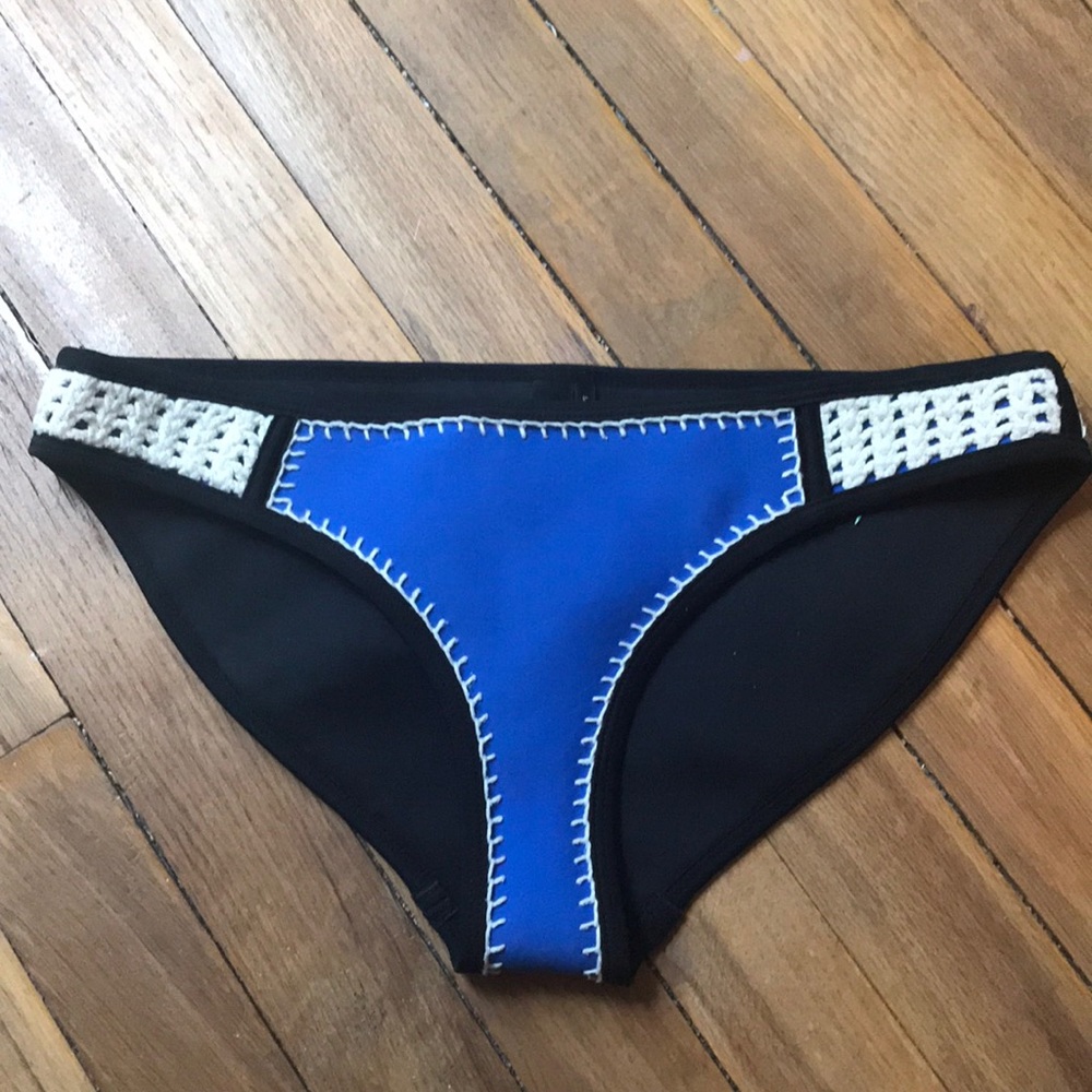 blue balconette TRIANGL bottom-top sold separately